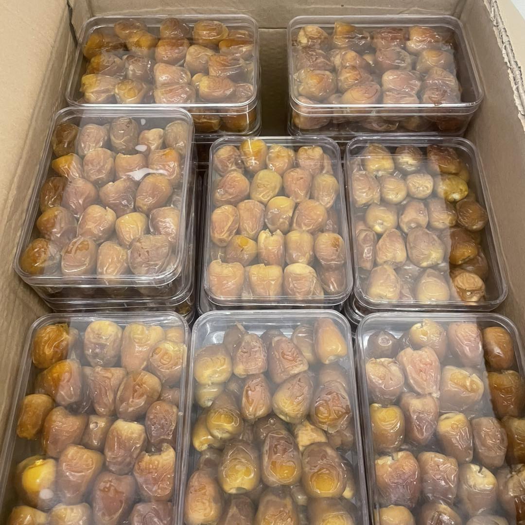 رطب ملكي (عبوة أكريليك)